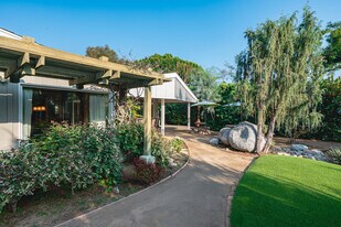 1342 Skyline Dr in Santa Ana, CA - Building Photo