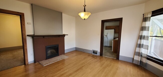 property at 810 E Division St