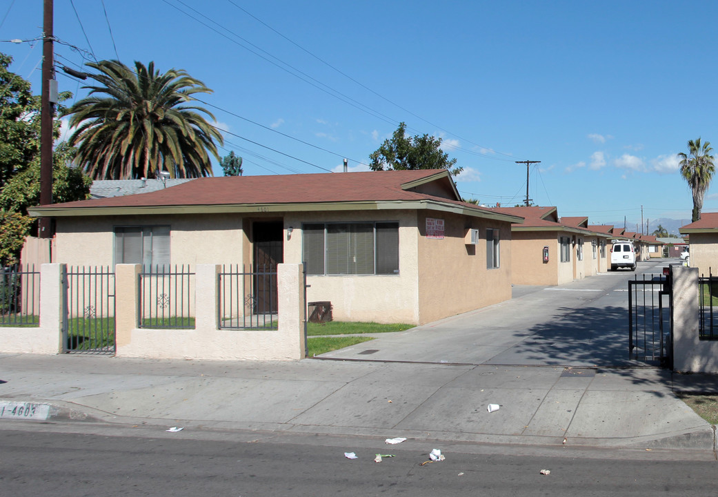 4601-4603 Live Oak St in Bell, CA - Building Photo