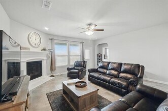 540 Lindisfarne Ln in Saginaw, TX - Building Photo - Building Photo