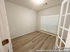 23611 Silver Creek in San Antonio, TX - Building Photo - Building Photo