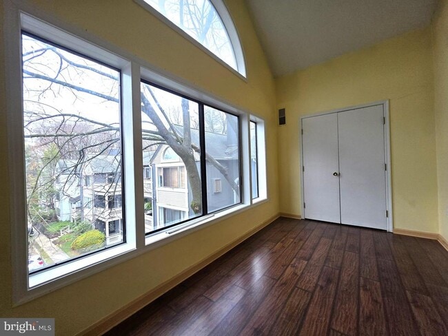 58 Windbrooke Cir in Gaithersburg, MD - Building Photo - Building Photo