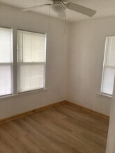 1339 Woodlawn Dr in Corpus Christi, TX - Foto de edificio - Building Photo