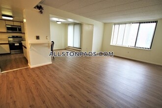85 Brainerd Rd, Unit 303 in Boston, MA - Building Photo - Building Photo