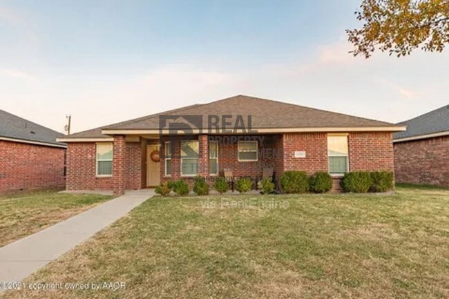 property at 4505 Pine St