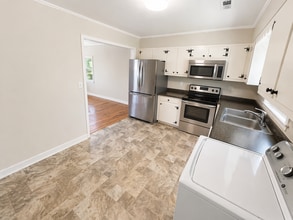 705 Depot St NE in Christiansburg, VA - Building Photo - Building Photo