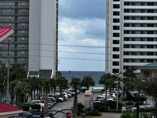 4000 Gulf Terrace Dr in Destin, FL - Foto de edificio - Building Photo