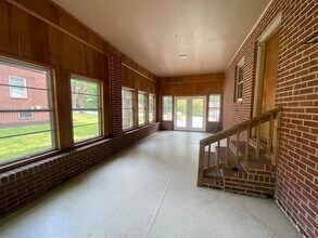 412 W High St in South Hill, VA - Building Photo - Building Photo