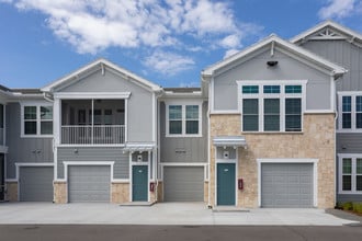 Springs At Hammock Cove in Naples, FL - Foto de edificio - Building Photo
