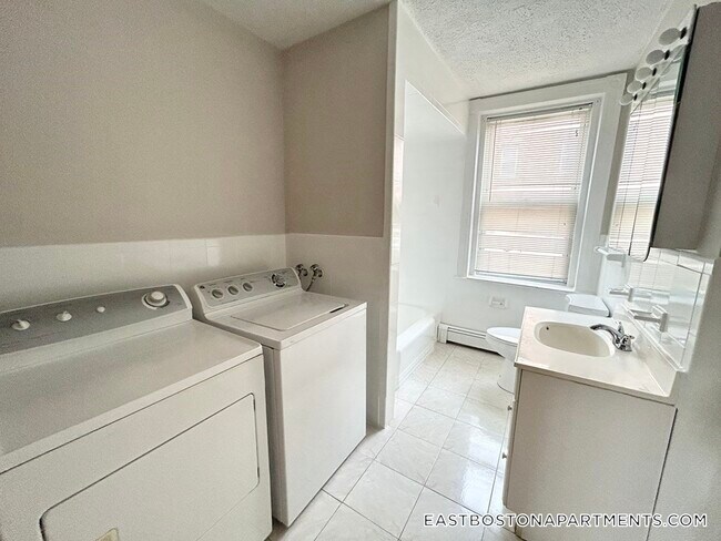 165 Gove St-Unit -1 in Boston, MA - Building Photo - Building Photo