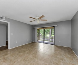 124 Nina Way, Unit 124 in Oldsmar, FL - Building Photo - Building Photo