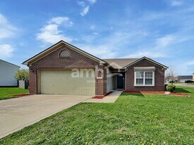 829 Stonehenge Way in Brownsburg, IN - Building Photo