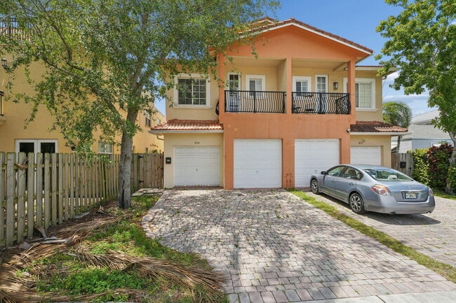 property at 819 SW 7th Ave