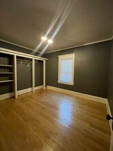 1812 E Newberry Blvd in Milwaukee, WI - Building Photo - Building Photo