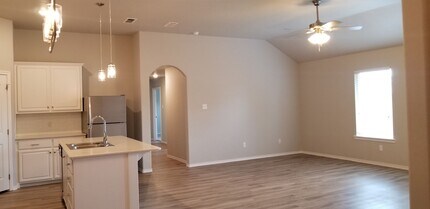 6911 67th St in Lubbock, TX - Building Photo - Building Photo