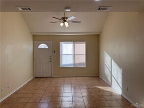 13 West Dr in Edinburg, TX - Building Photo - Building Photo