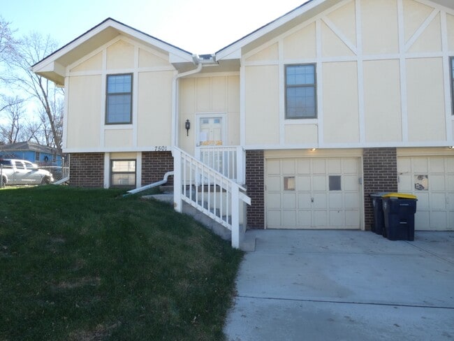 7501 NW 82nd St in Kansas City, MO - Building Photo - Building Photo