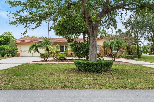 11201 SW 136th St in Miami, FL - Building Photo - Building Photo
