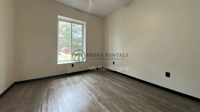 408 Leon Sullivan Way in Charleston, WV - Building Photo - Building Photo