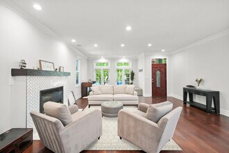 2512 N Artesian Ave in Chicago, IL - Building Photo - Building Photo