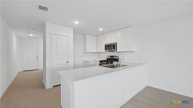 1621 Pile Trl in New Braunfels, TX - Building Photo - Building Photo