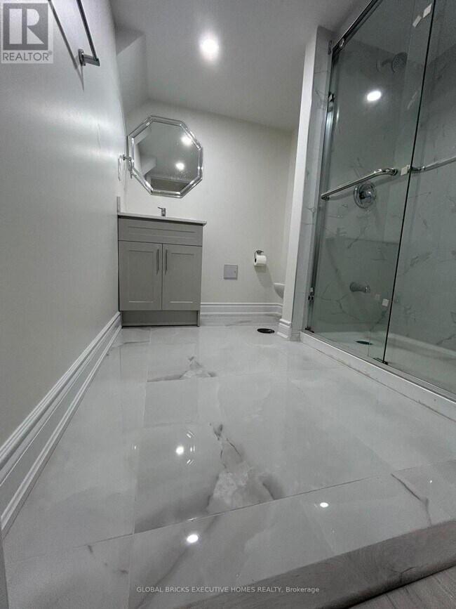 91 Higgins Ave in Thorold, ON - Building Photo - Building Photo