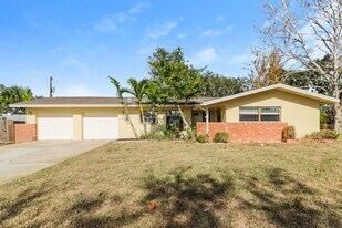 1940 Ripon Dr in Clearwater, FL - Building Photo