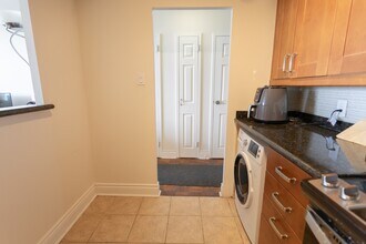 5949-5949 Yonge St in Toronto, ON - Building Photo - Building Photo