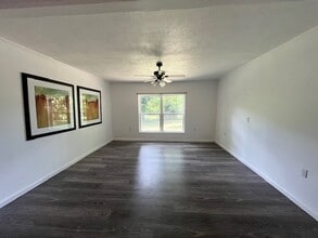720 Searcy Ave in Griffin, GA - Building Photo - Building Photo