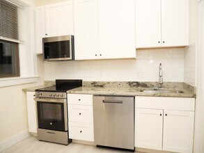 1378 Beacon St in Brookline, MA - Building Photo - Building Photo