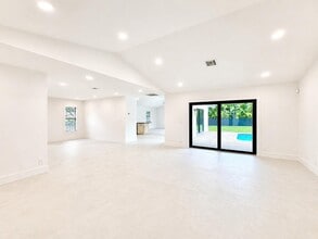 4823 NW 91st Way in Coral Springs, FL - Building Photo - Building Photo