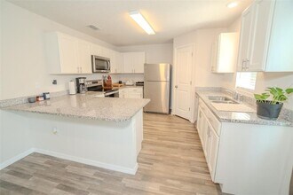 2469 W Wavecrest Dr in Citrus Springs, FL - Building Photo - Building Photo