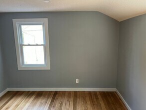 494 Black Rock Ave in New Britain, CT - Foto de edificio - Building Photo