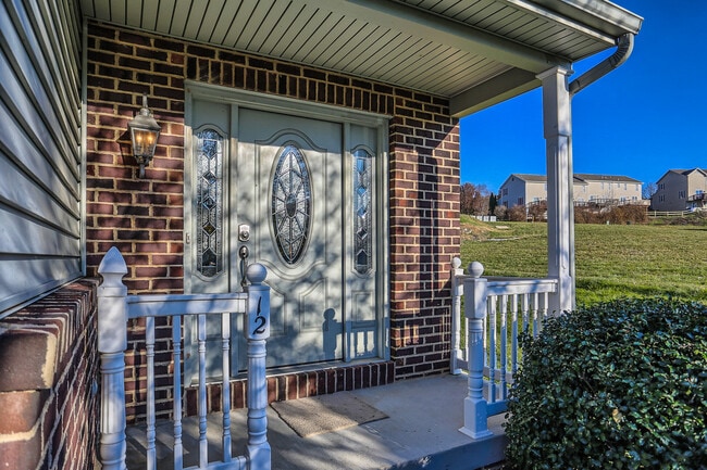 12 Lismore Pl in Mechanicsburg, PA - Building Photo - Building Photo