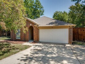 734 Winding Oak Bend in Lake Dallas, TX - Building Photo
