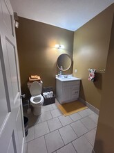 11609 Detroit Ave in Cleveland, OH - Foto de edificio - Building Photo