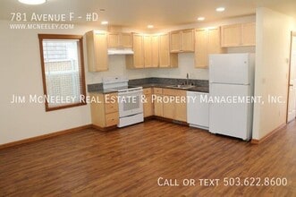 781 Avenue F in Seaside, OR - Building Photo - Building Photo