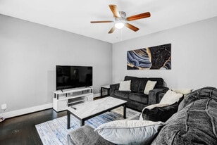 2216 Hazard St in Houston, TX - Building Photo