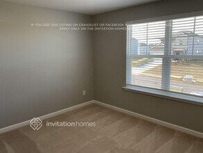 536 Almere Dr in Hampton, GA - Building Photo - Building Photo