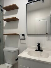 20127 Citronia St in Los Angeles, CA - Building Photo - Building Photo