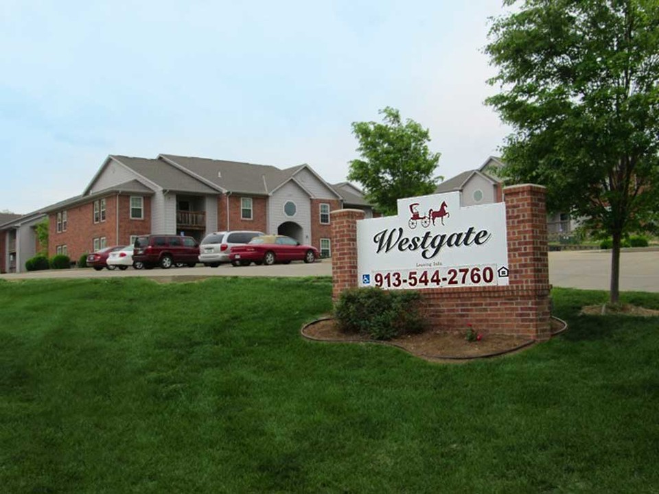 Westgate Apartments in Kansas City, KS - Foto de edificio