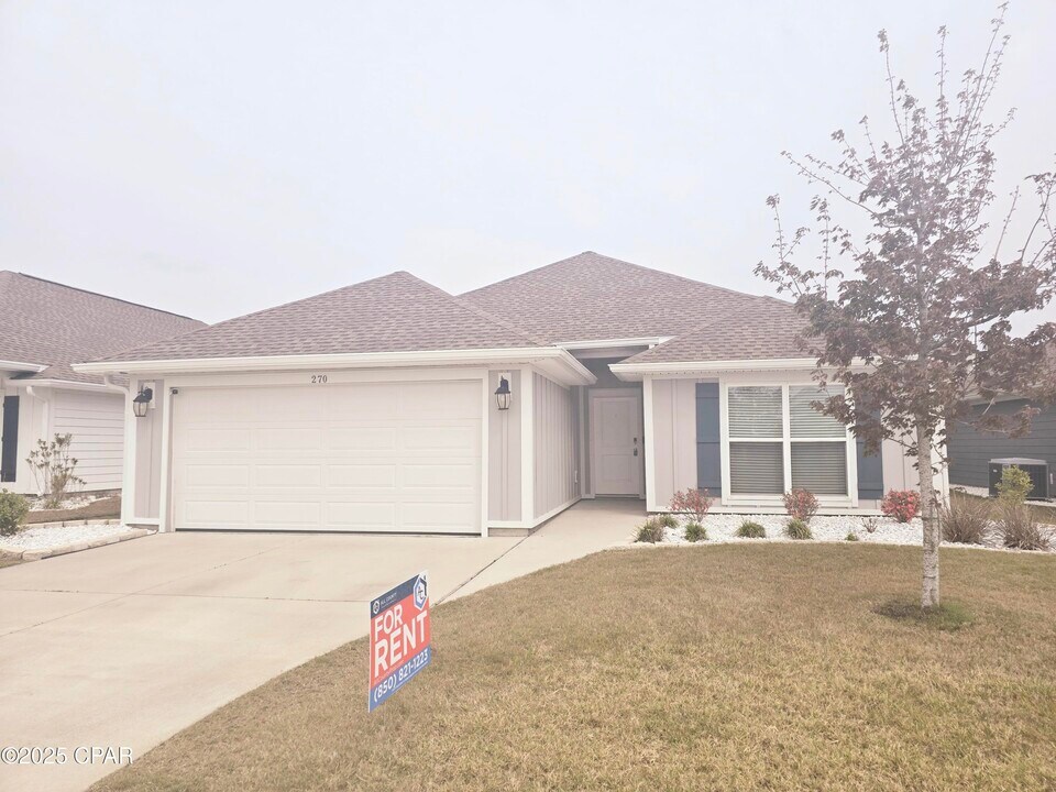 6580 Slabinski Ln in Panama City, FL - Building Photo