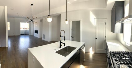 2160 Youngfield St in Lakewood, CO - Building Photo - Building Photo