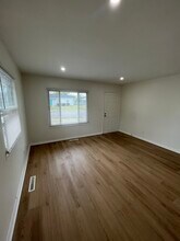 2091 Penrose Dr in Columbus, OH - Foto de edificio - Building Photo