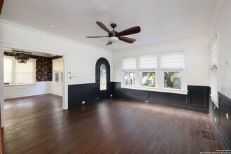418 W Rosewood Ave in San Antonio, TX - Building Photo - Building Photo