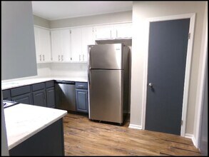 408 W 4th St in North Little Rock, AR - Foto de edificio - Building Photo