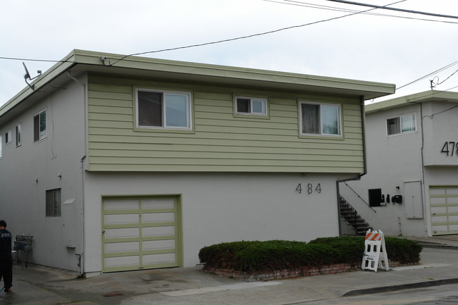 484 Milton Ave in San Bruno, CA - Building Photo - Building Photo