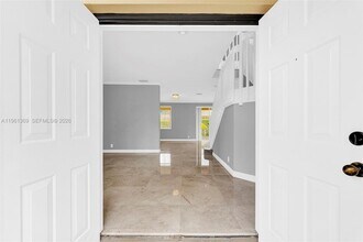 1518 Maple Dr in Weston, FL - Building Photo - Building Photo