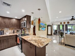 814 SE 13th St in Fort Lauderdale, FL - Building Photo - Building Photo