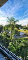 2104 S Cypress Bend Dr in Pompano Beach, FL - Building Photo